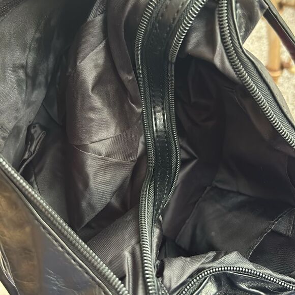 Black & Red Striped hobo Shoulder bag hobo bag NWT - Picture 8 of 13